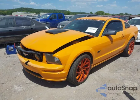 2007 Ford Mustang Gt Deluxe/Gt Premium z USA, uszkodzony, nr VIN 1ZVHT82H275224554